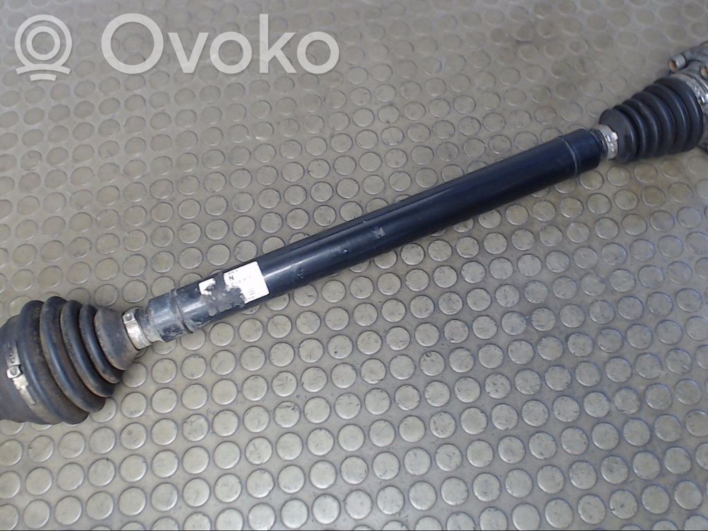 Etuvetoakseli   3Q0407272AB
