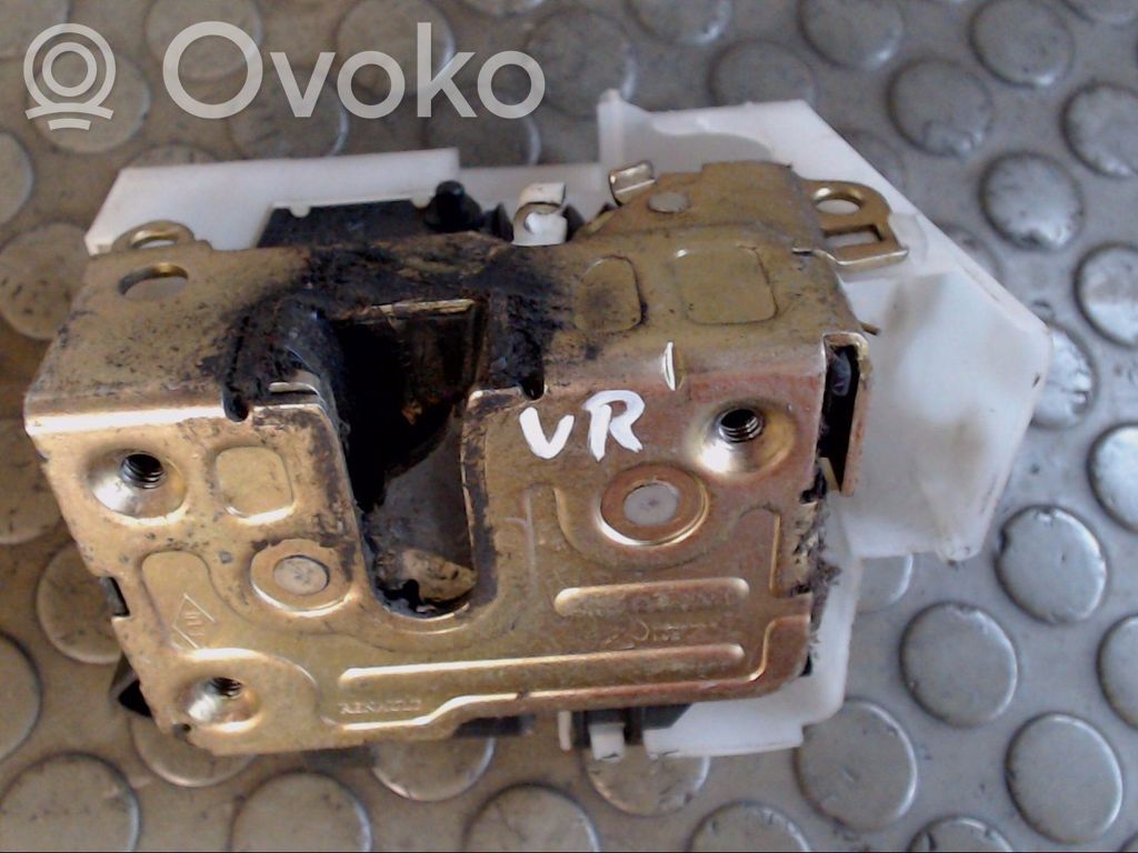 Renault Scenic I Front door lock 