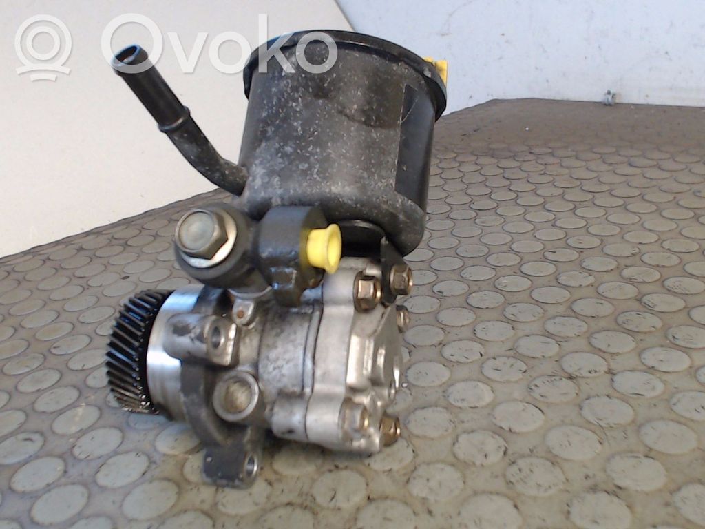 Mazda Premacy Power steering pump 