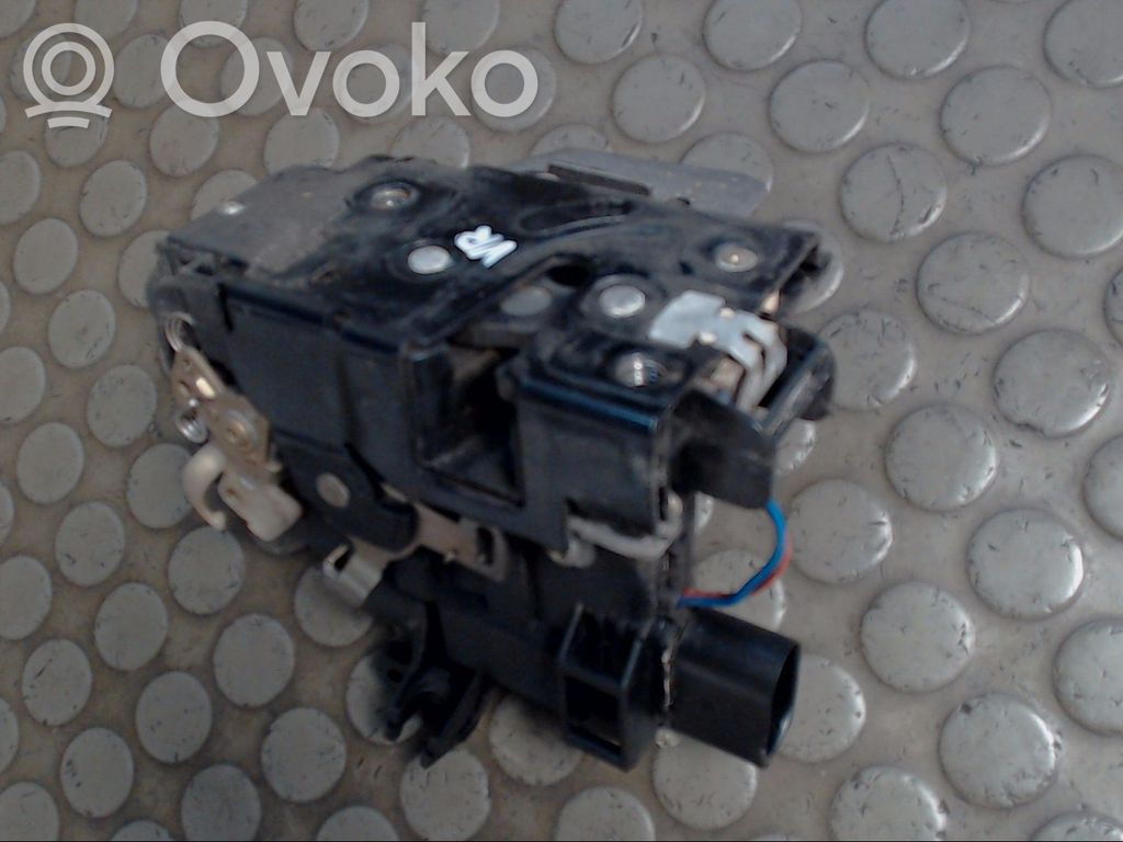 Audi A6 S6 C5 4B Serratura portiera anteriore