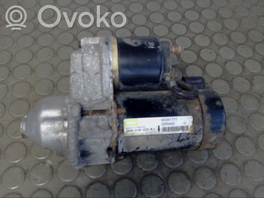 Opel Corsa B Starter motor 