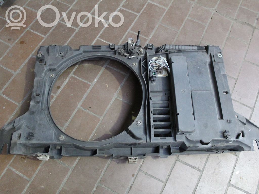 Citroen C5 Viršutinė dalis radiatorių panelės (televizoriaus) 
