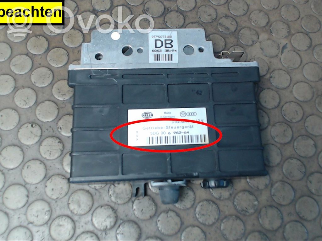 Audi 80 90 S2 B4 Gearbox control unit/module 