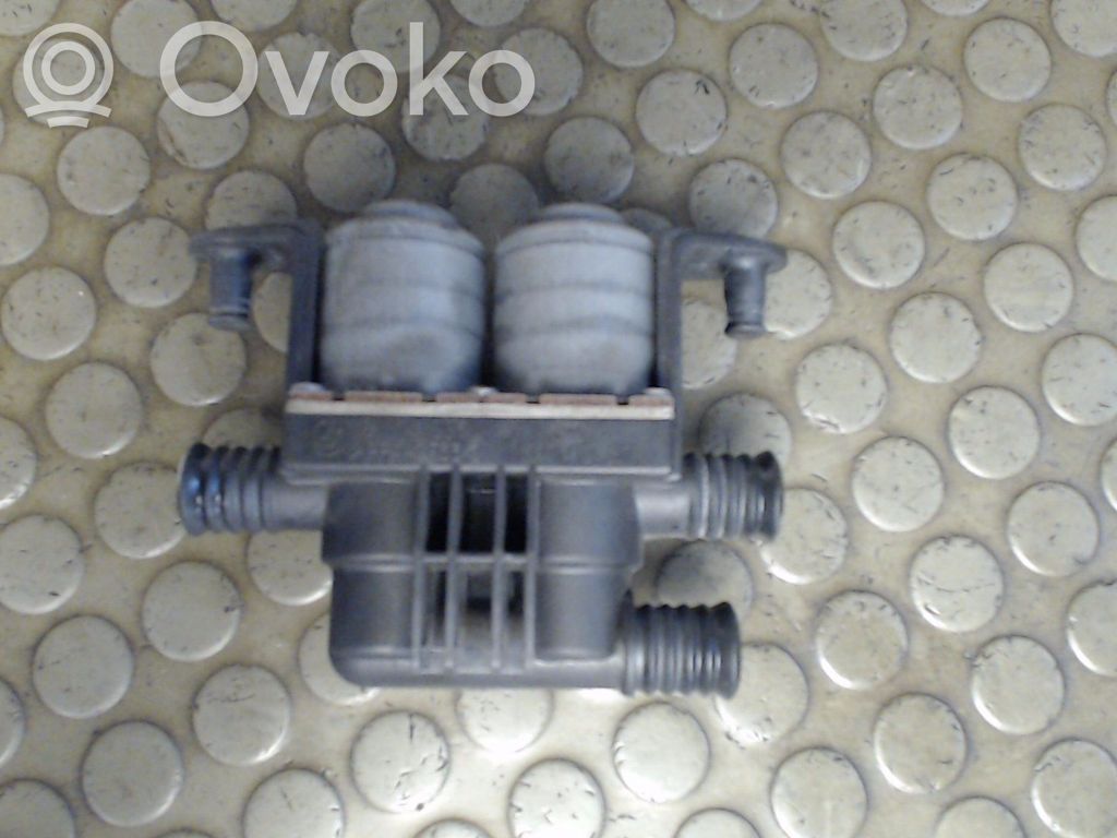 BMW 5 E39 Valvola ad espansione dell’aria condizionata (A/C)