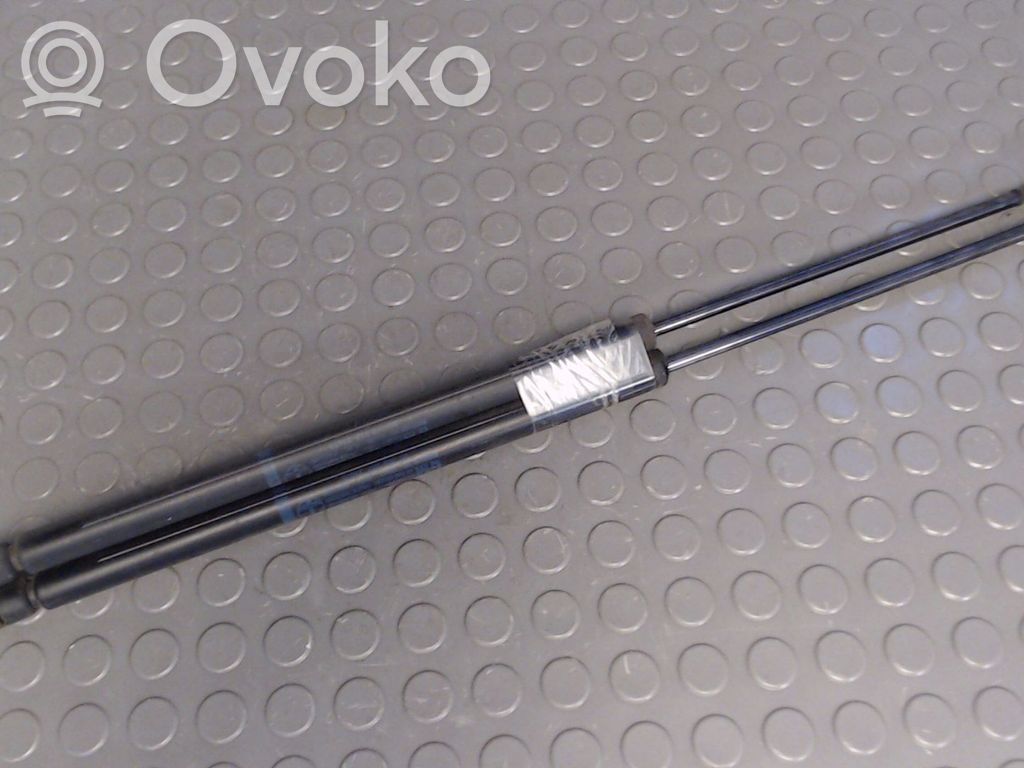 Opel Corsa B Amortyzator klapy tylnej bagażnika 