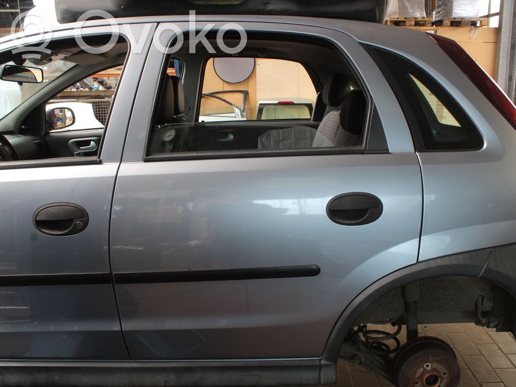 Opel Corsa C Galinės durys 
