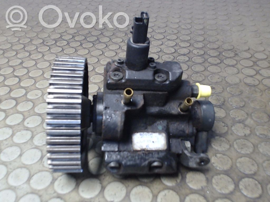 Citroen C5 Fuel pump bracket 