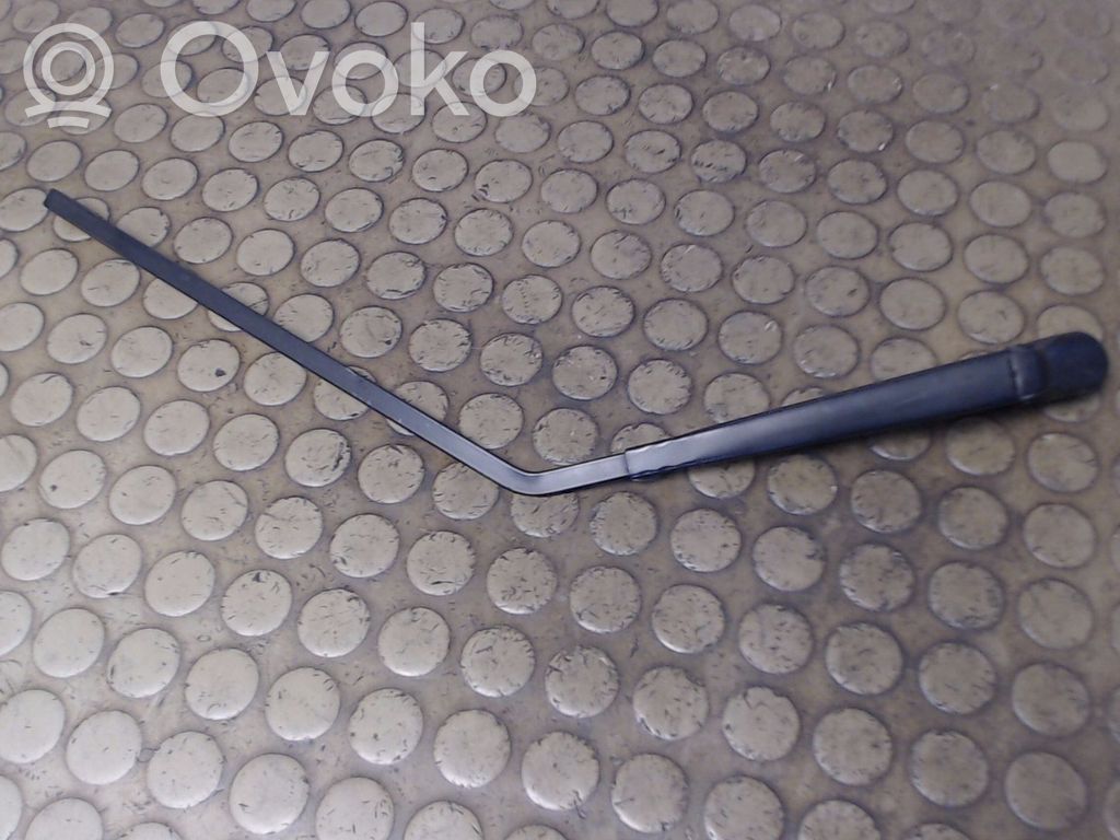 Ford Puma Ramię wycieraczki szyby tylnej 