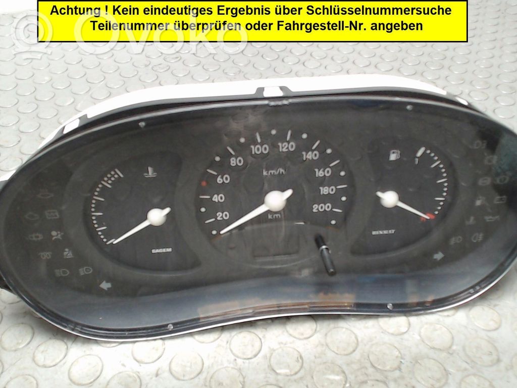 Renault Clio II Dashboard trim 