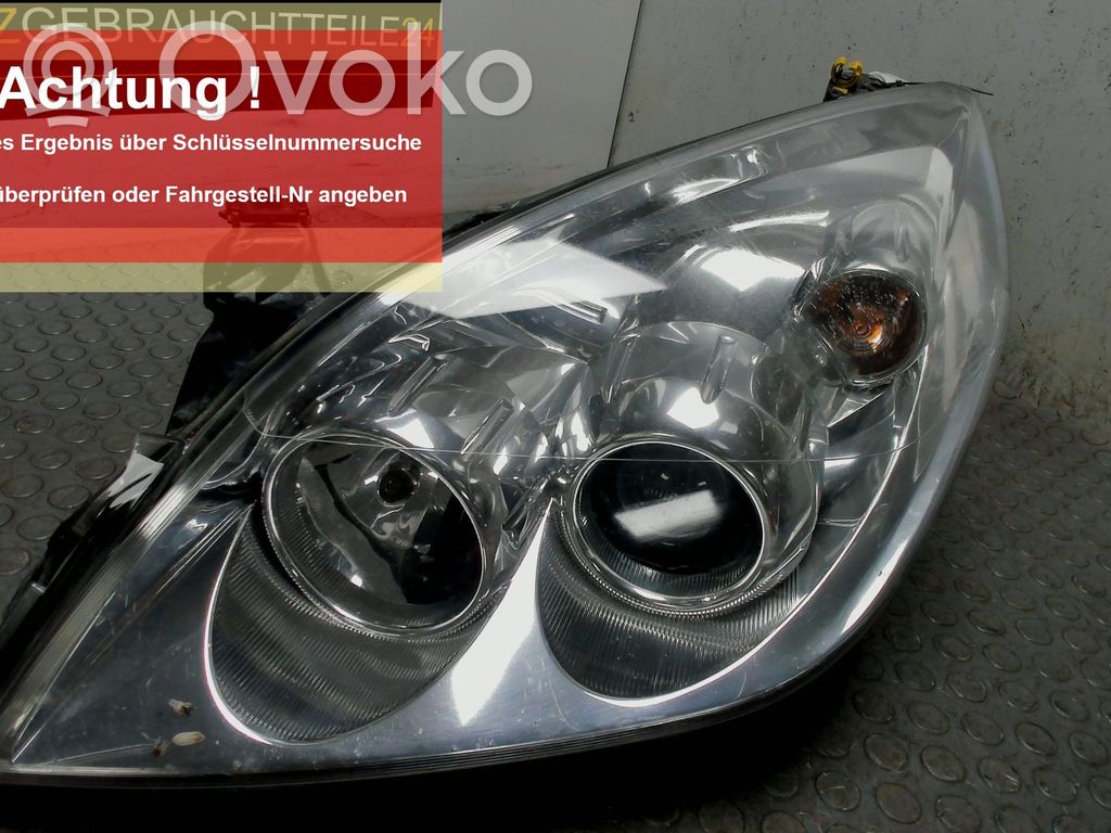 Scheinwerfer   93192377,01216681