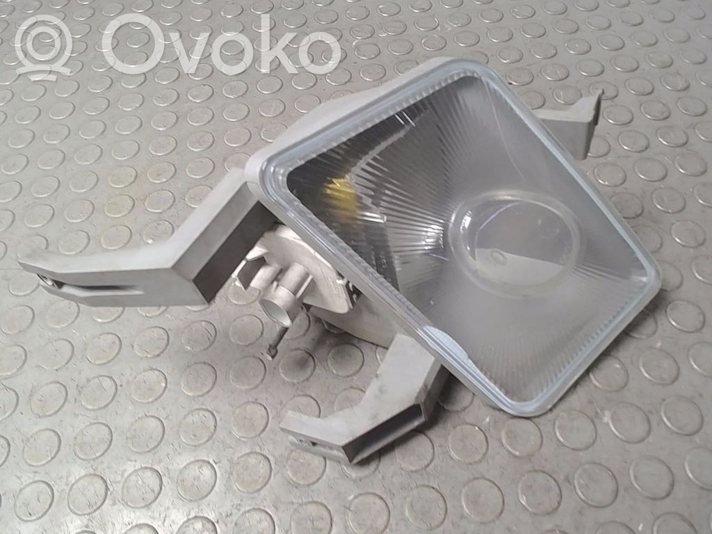 Opel Vectra B Etusumuvalo 