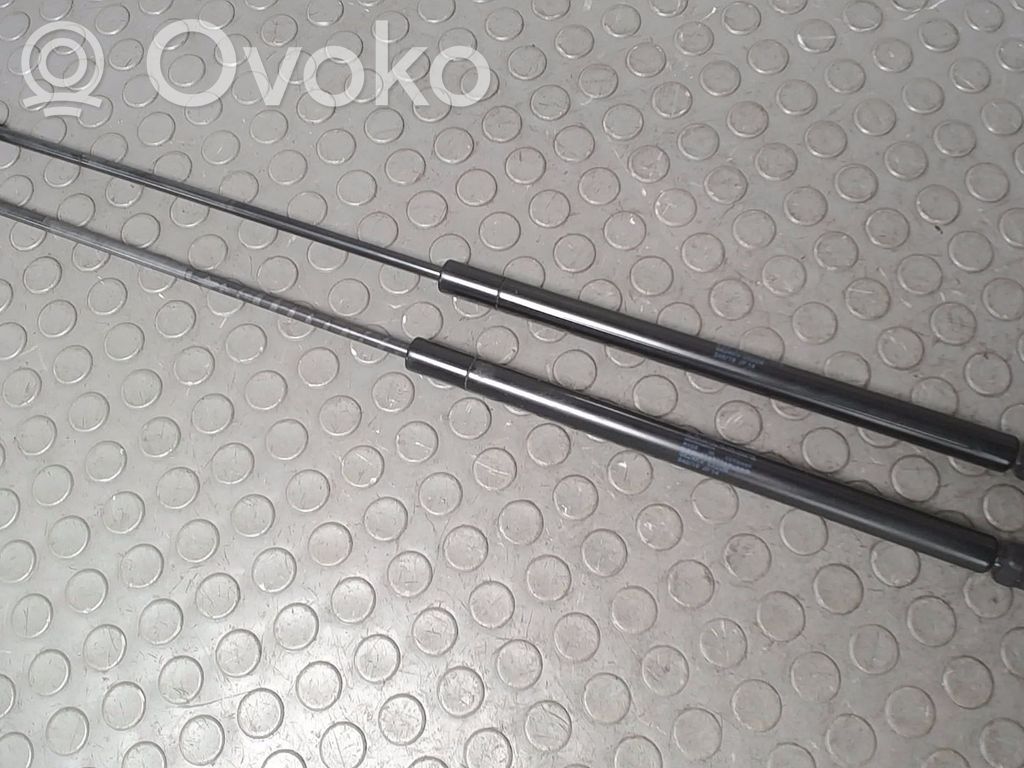 Volvo S40, V40 Amortizor hayon