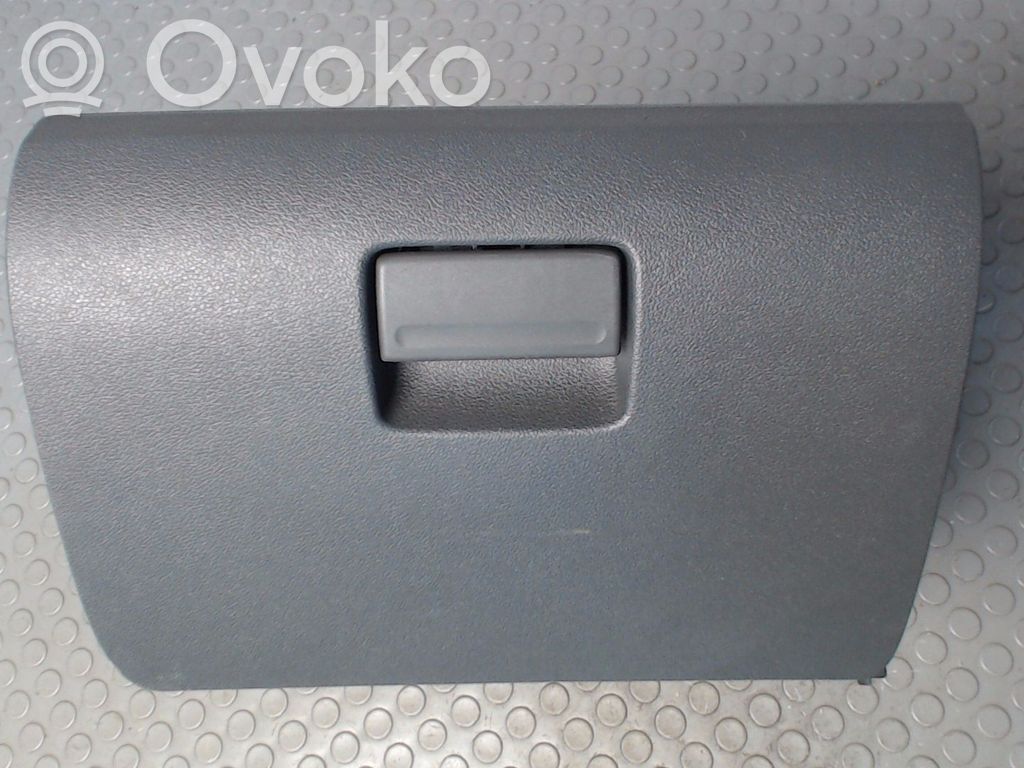Ford Focus Daiktadėžės (bordačioko) komplektas 