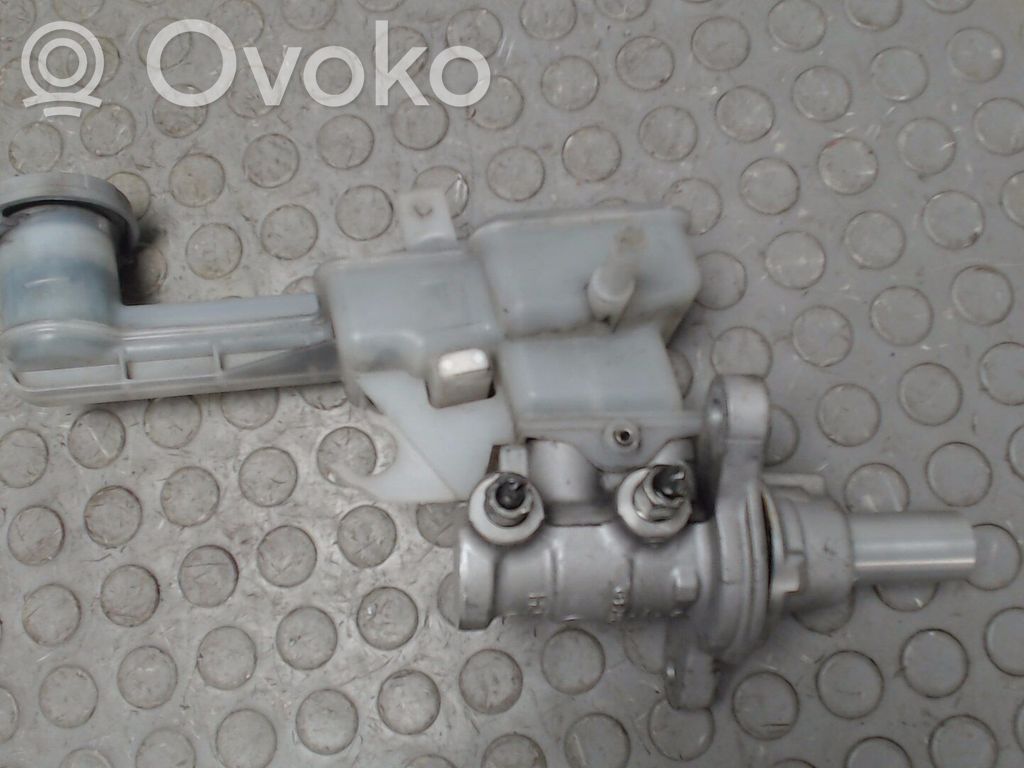 Suzuki SX4 Główny cylinder hamulca 