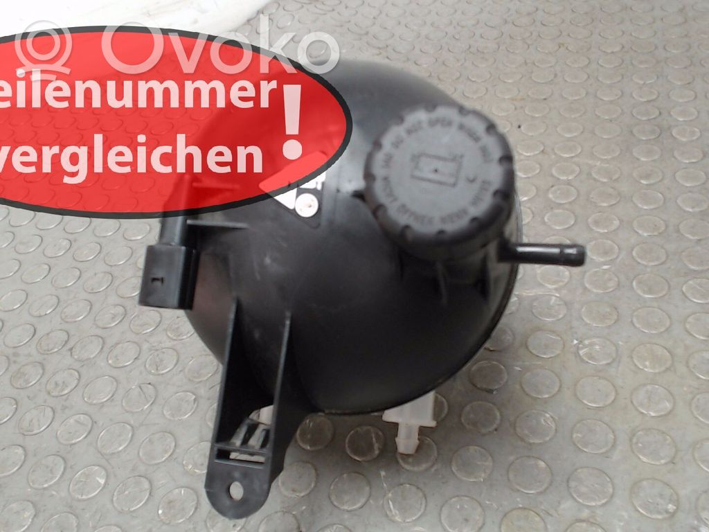 Mercedes-Benz A W169 Serbatoio di compensazione del liquido refrigerante/vaschetta 