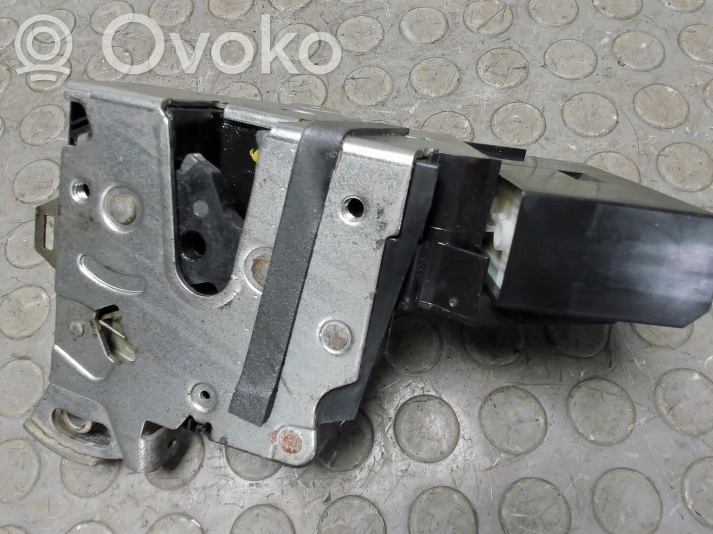 BMW 5 E39 Front door lock 
