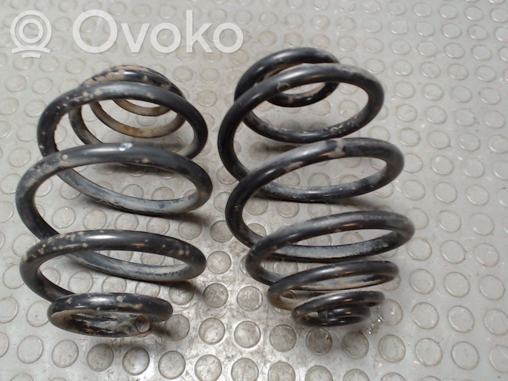 Opel Corsa B Arc elicoidal spate 