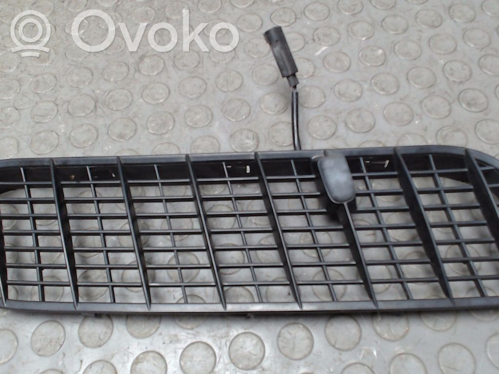 Grille calandre de capot   51138402670,51137000282