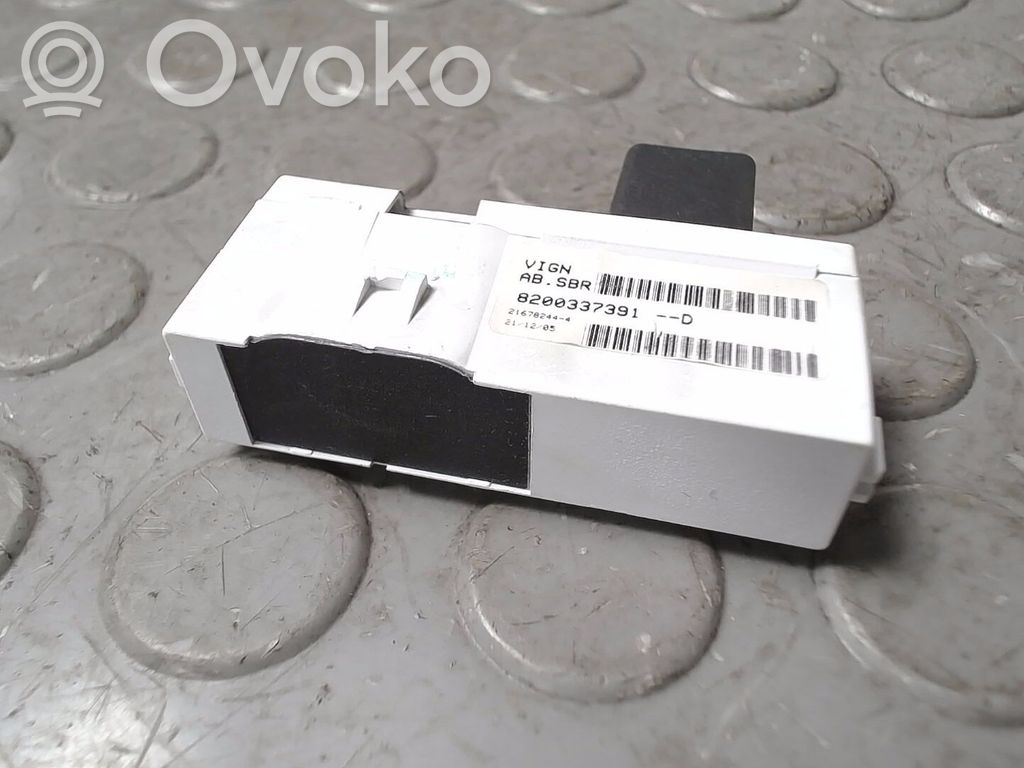 Renault Clio III Unitate control plafon decapotabil 