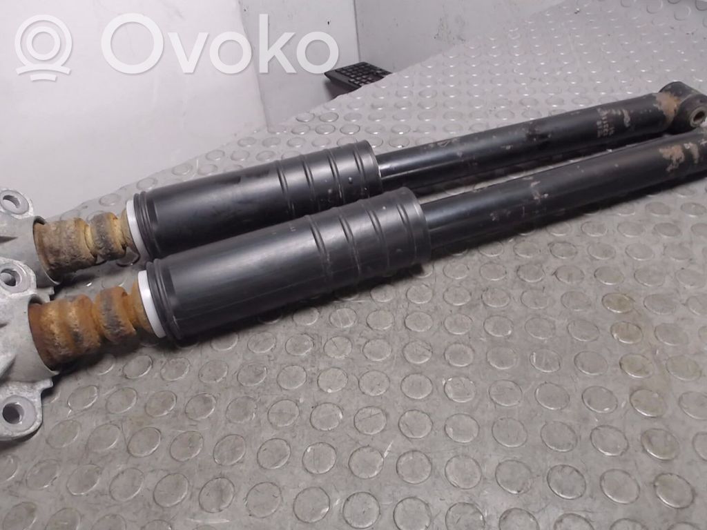 Opel Corsa D Takaiskunvaimennin 
