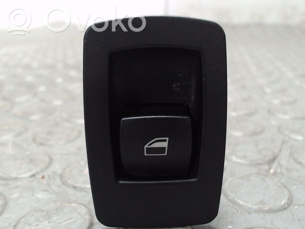 Elektrisko logu slēdzis   NICHTZUTREFFEND