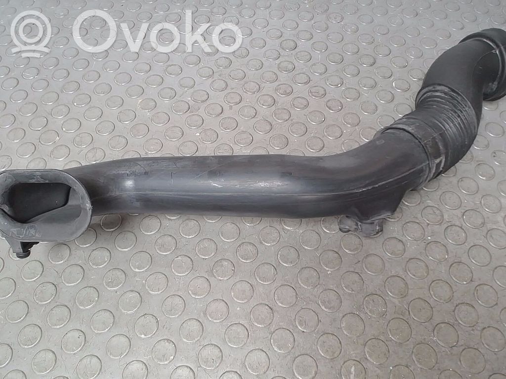 Opel Astra H Parte del condotto di aspirazione dell'aria 