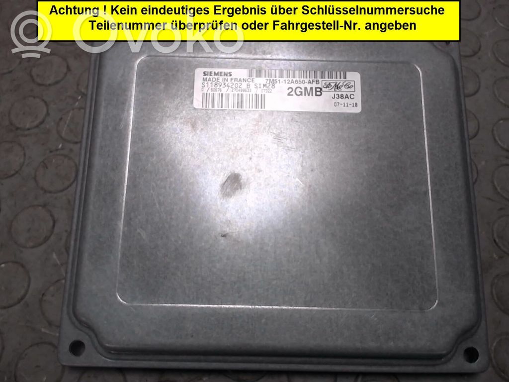 Ford C-MAX I Engine control unit/module 
