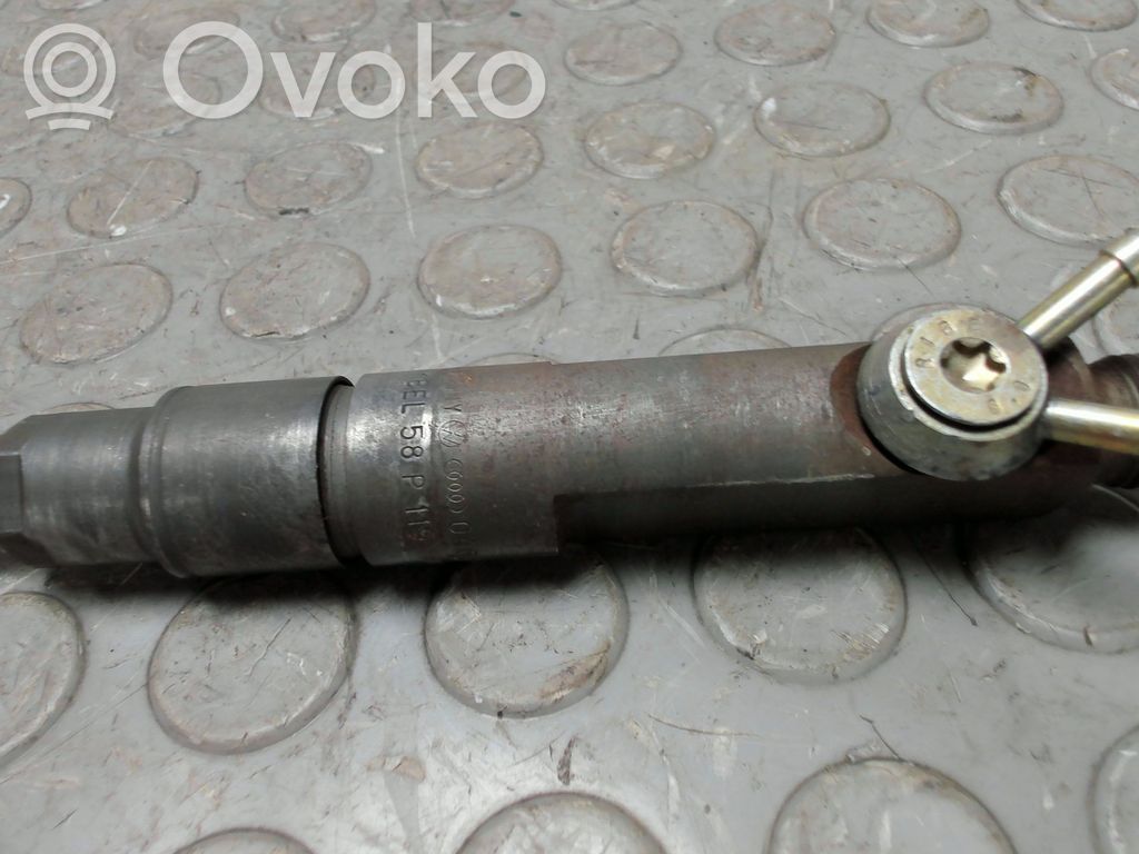 Audi A6 S6 C4 4A Inyector de combustible 