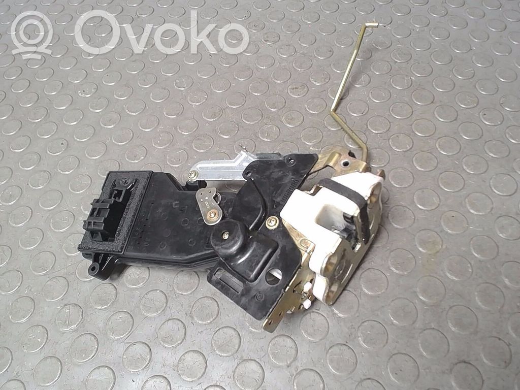 Priekšpusē slēdzene   DD1059310F,DD1059310F,DD1059310H