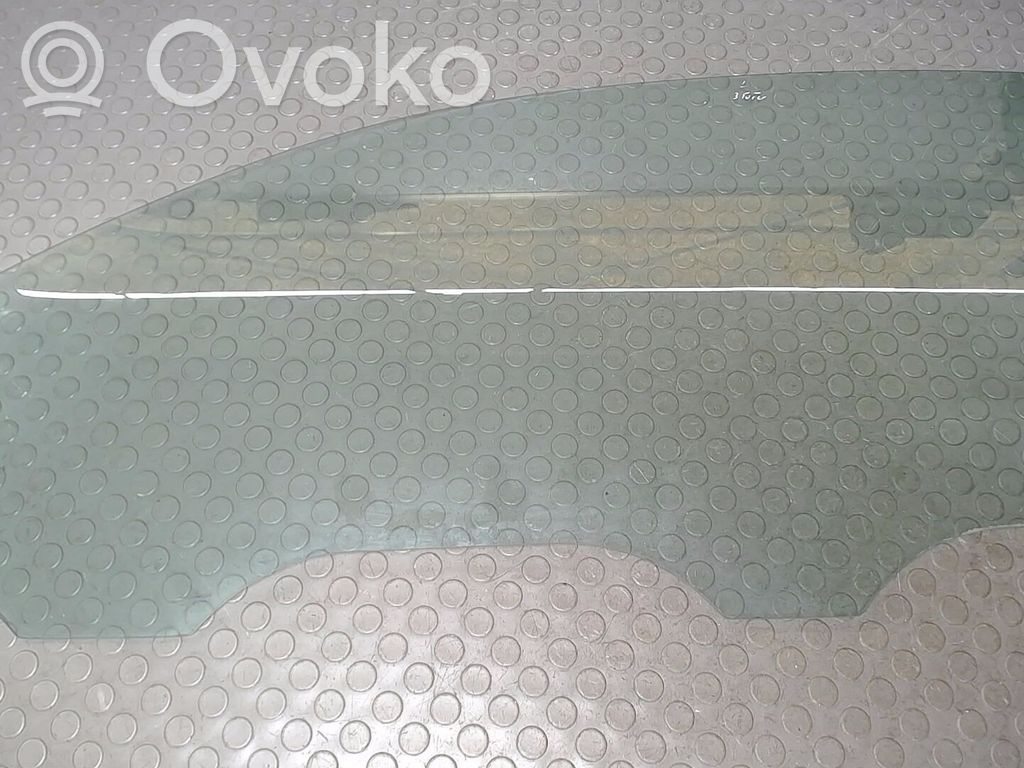 Volkswagen Polo IV 9N3 Vetro del finestrino della portiera anteriore - quattro porte 