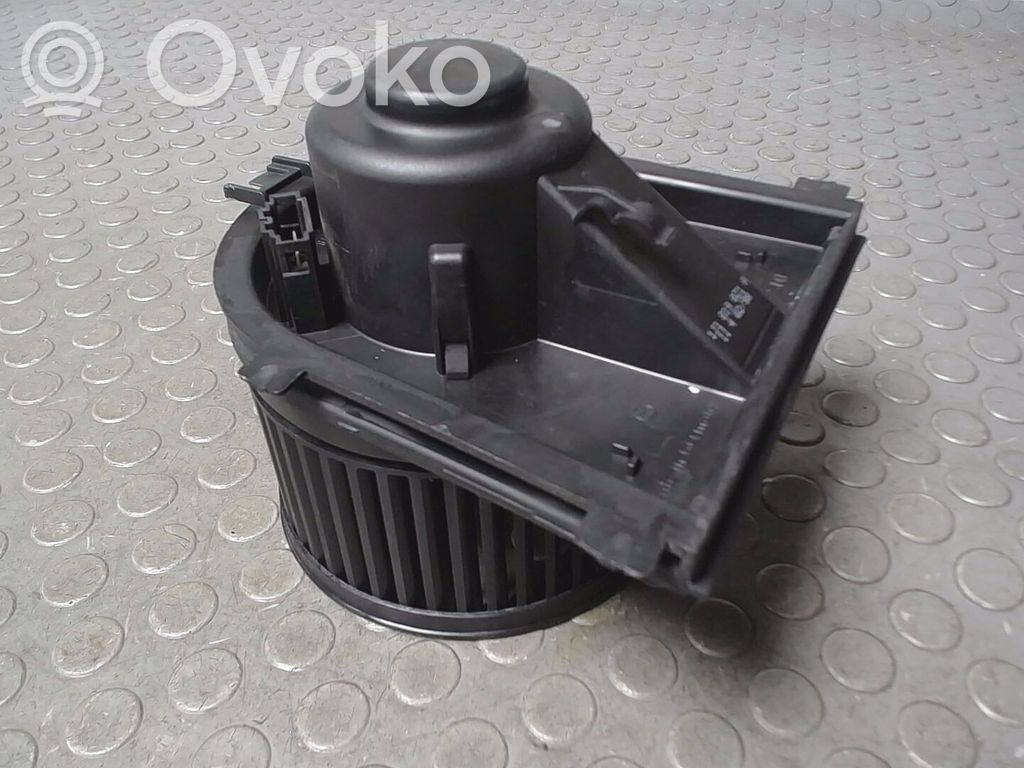 Volkswagen Golf IV Ventilator electric răcire radiator 