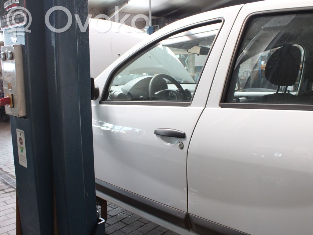 Dacia Sandero Puerta delantera 