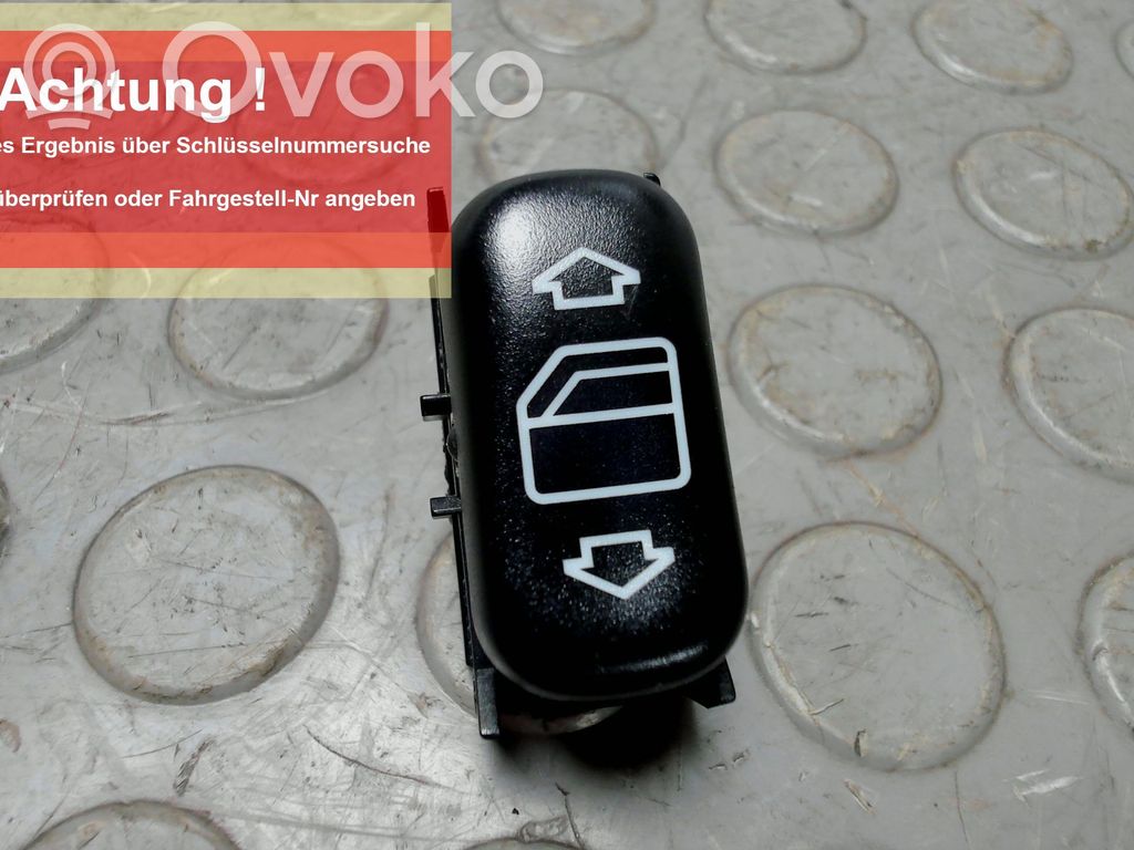 Mercedes-Benz E W210 Przyciski szyb 