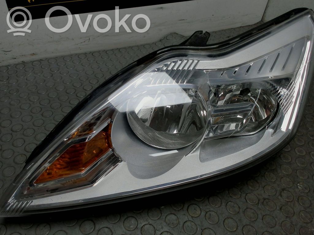 Ford Focus Headlight/headlamp 