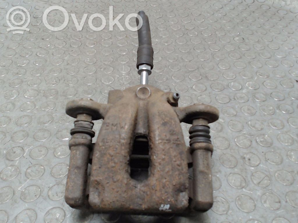 Caliper del freno trasero   NICHTZUTREFFEND