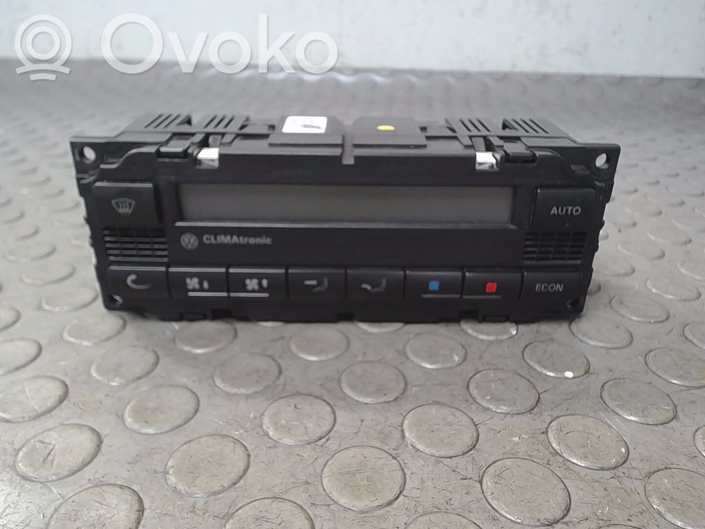 Volkswagen PASSAT B5 Centralina del climatizzatore 