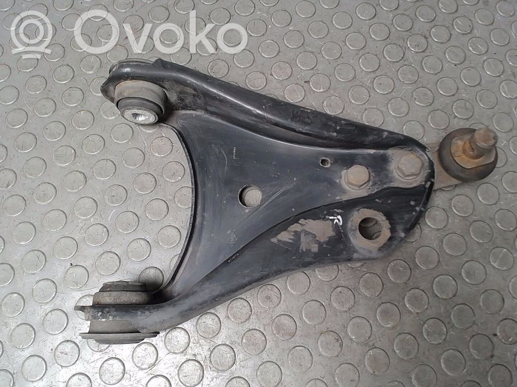 Renault Twingo II Querlenker Achsschenkel vorne 