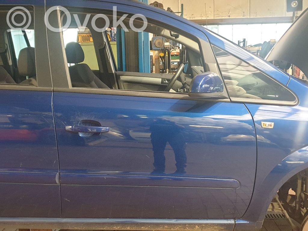 Opel Zafira B Puerta delantera