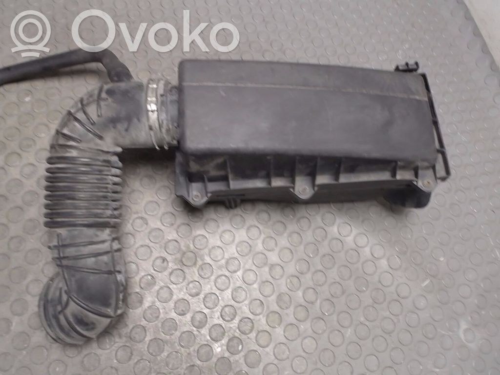 Ford Mondeo Mk III Cutie filtru aer 