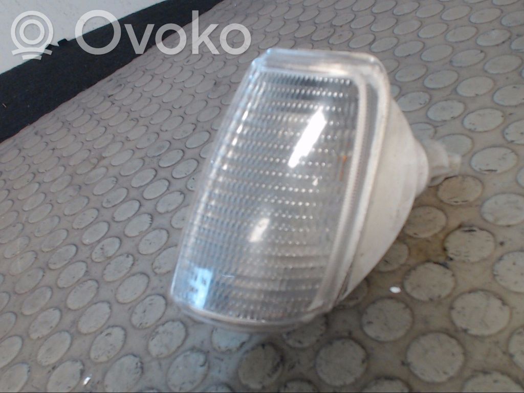Volkswagen Polo II 86C 2F Kierunkowskaz przedni 