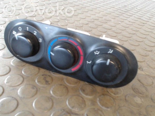 Mazda MPV II LW Centralina del climatizzatore