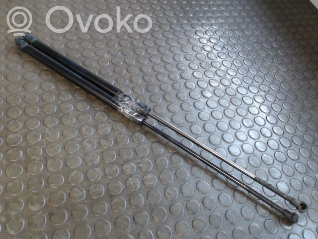 Volvo S40, V40 Amortizor hayon