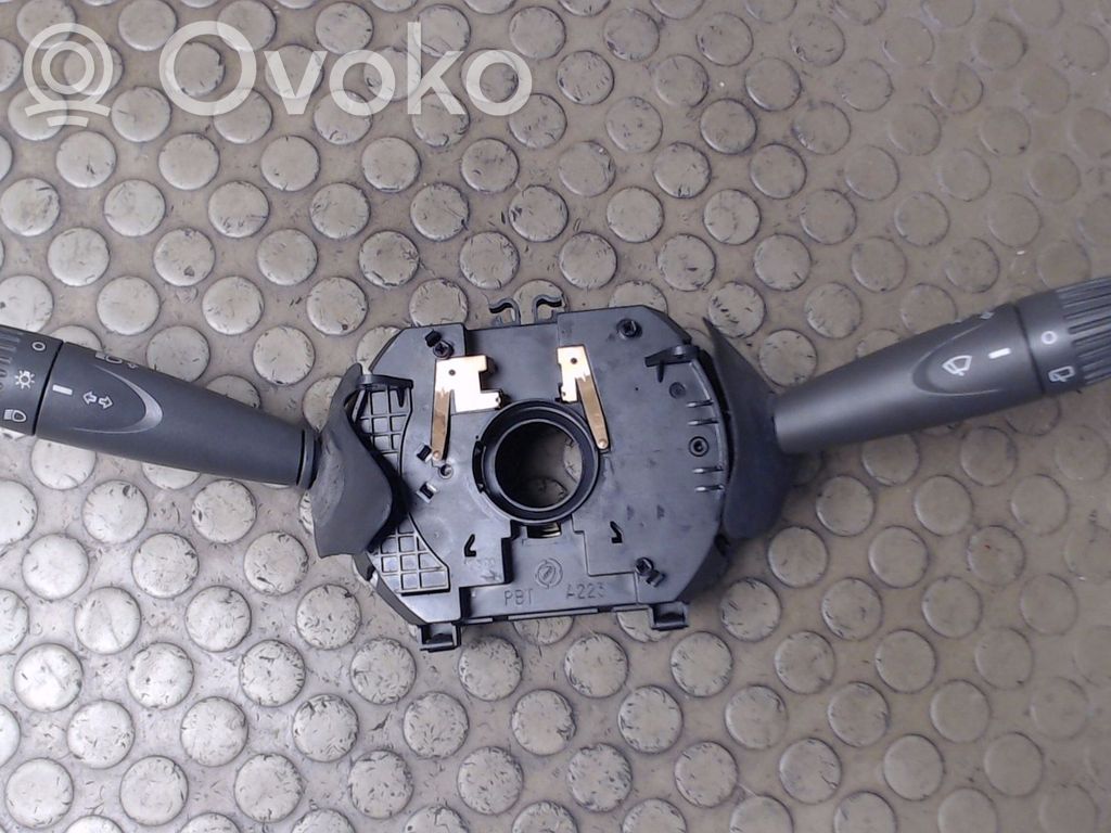 Fiat Punto (188) Leva indicatori 