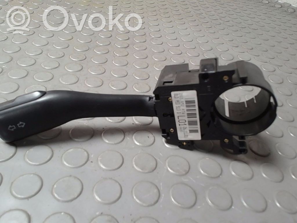 Volkswagen PASSAT B5.5 Leva indicatori