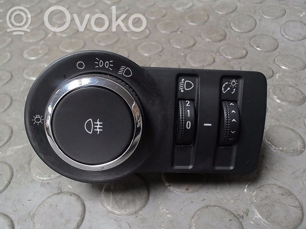 Opel Astra J Interruttore luci 