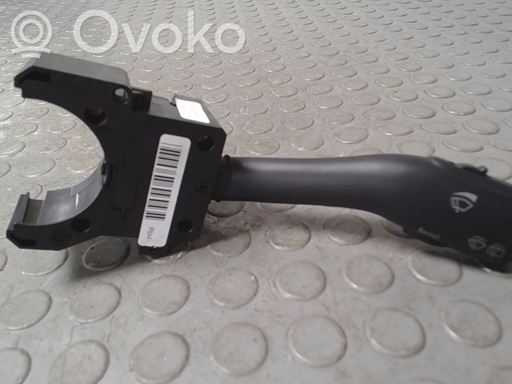 Skoda Fabia Mk1 (6Y) Schalter Hebel Scheibenwischer 
