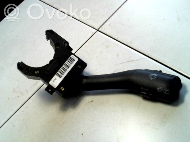 Skoda Fabia Mk1 (6Y) Wiper control stalk 