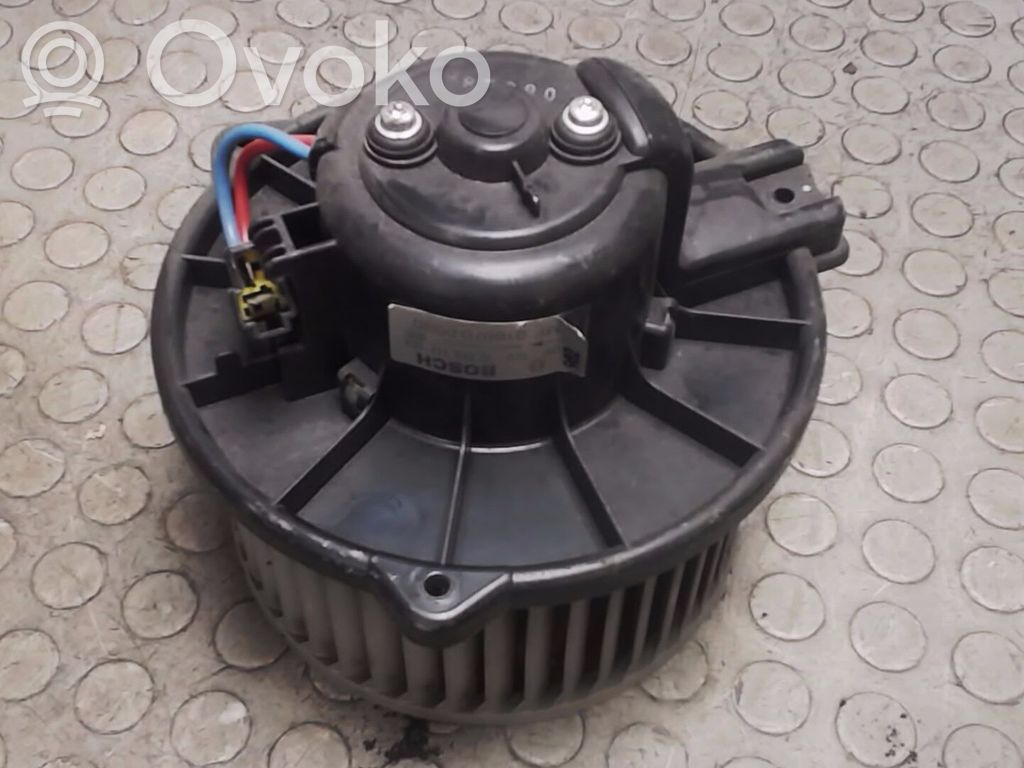 Toyota Corolla E110 Pečiuko radiatorius 