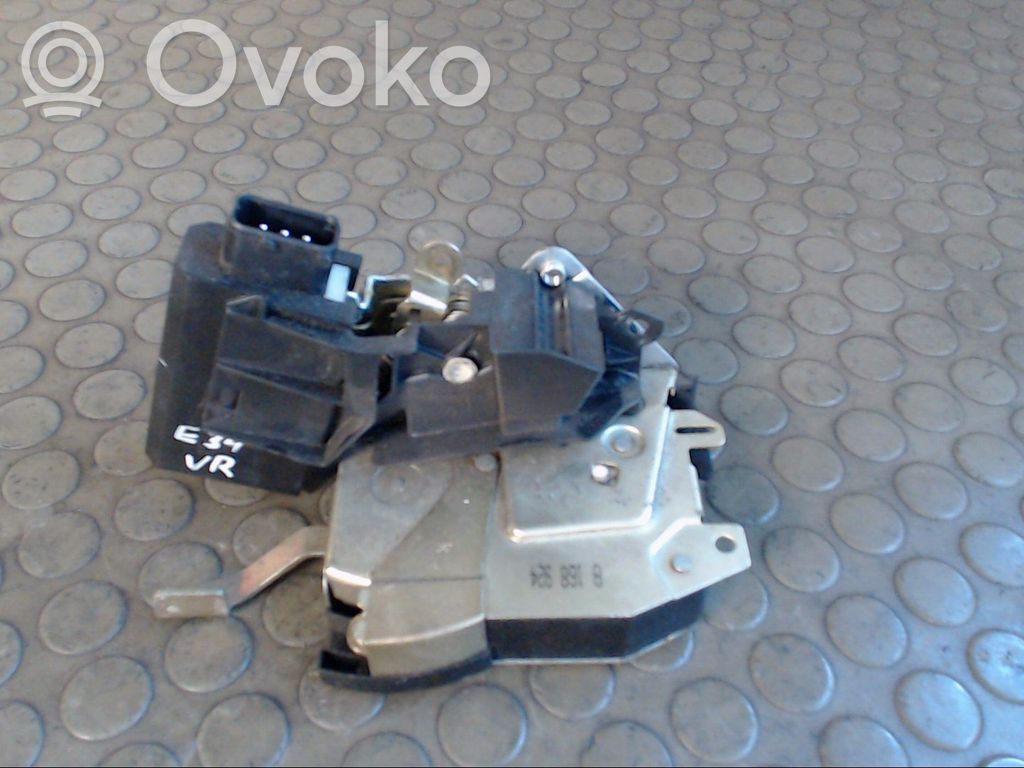 BMW 5 E34 Front door lock 
