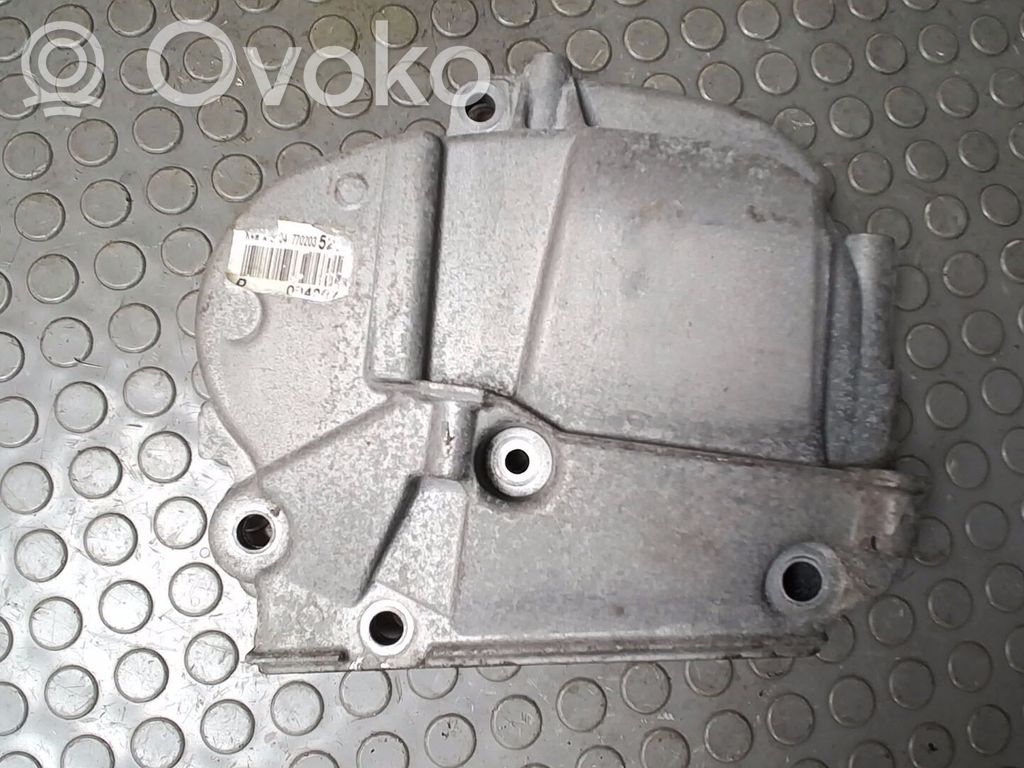 Renault Clio III Jakohihnan suoja 